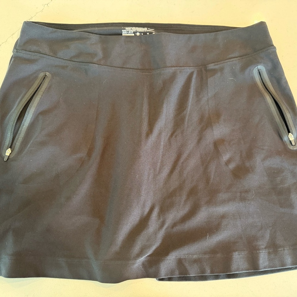 Nike Black Athletic Skort with Zippered Pockets